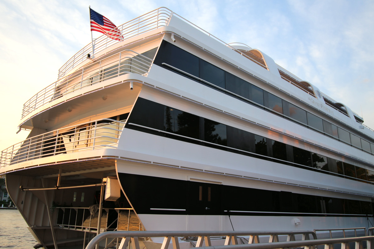 130’ Winston Luxury Yacht