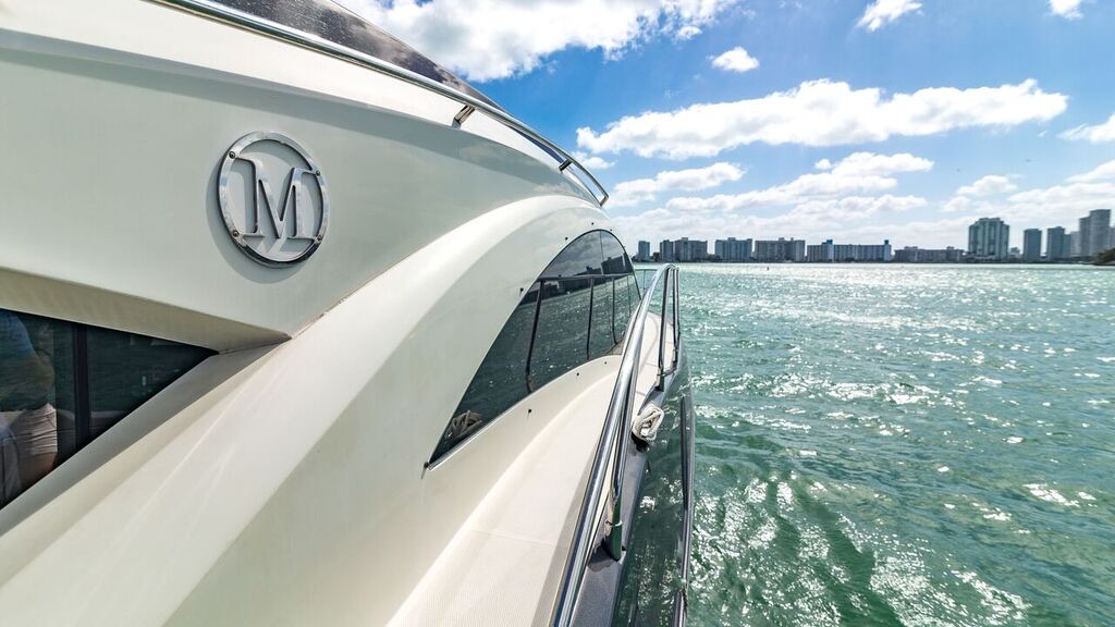 43′ Marquis Sport Yacht