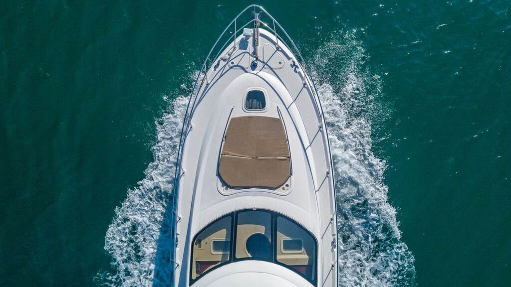 52′ SeaRay Sport Yacht